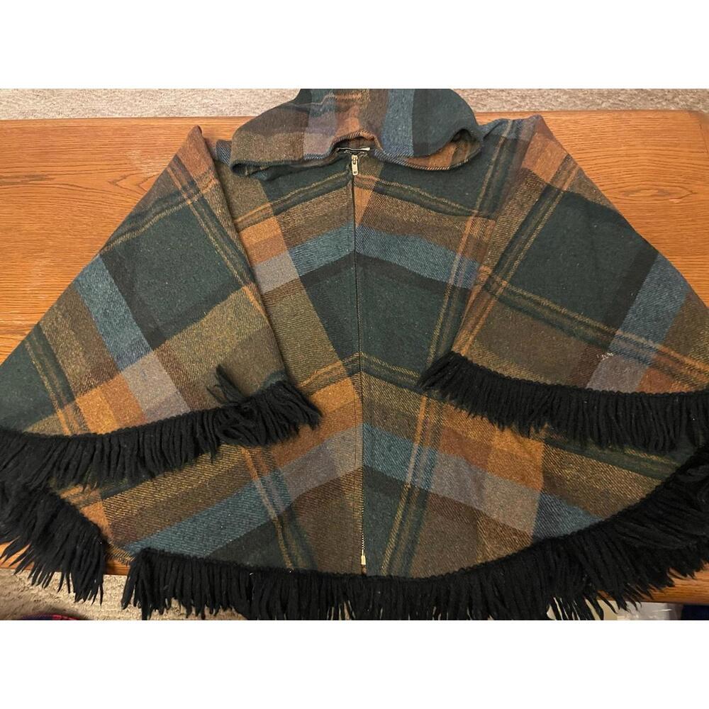 Vintage Plaid Hooded Cape with Fringe by Country Place "Queen of the Capes" OS